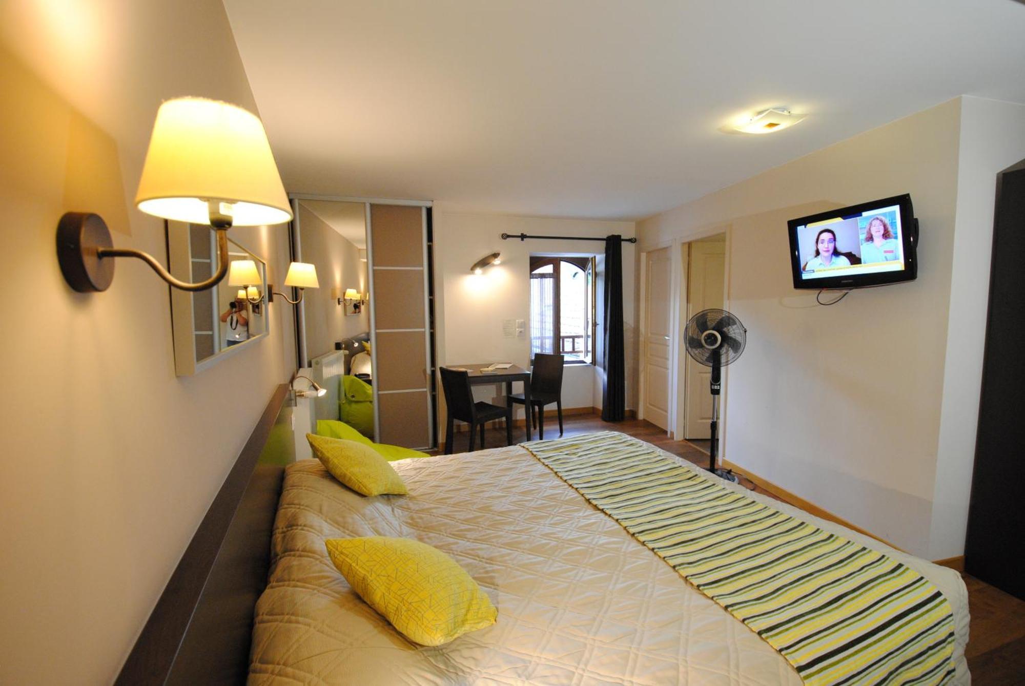 Logis Hostellerie Du Perigord Vert Brantôme Zewnętrze zdjęcie
